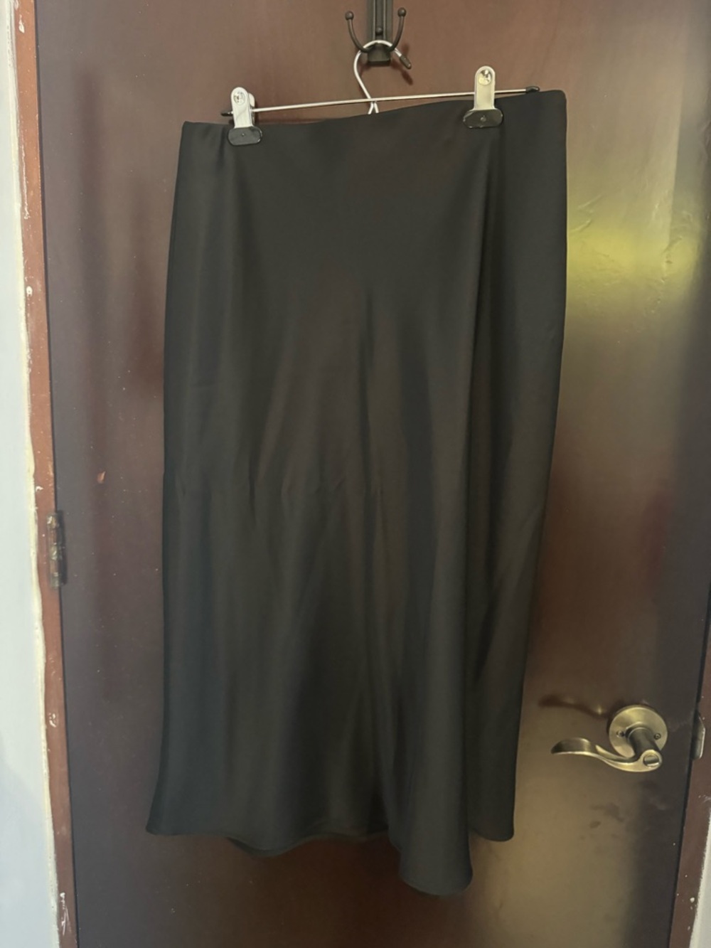 Worthington Classic Black Midi Skirt - Sleek Everyday Style